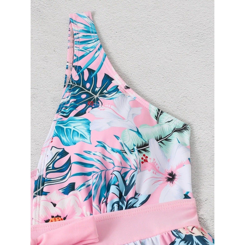 Damen Badekleid mit floralen Mustern und schmeichelndem Schnitt Drune