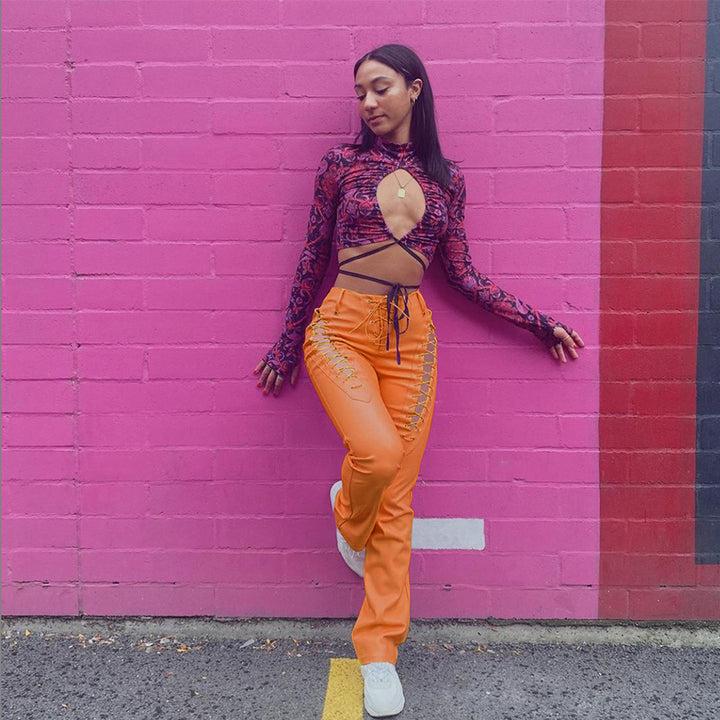 Damen Crop-Top mit innovativem Cut-Out-Design und langen Ärmeln Drune