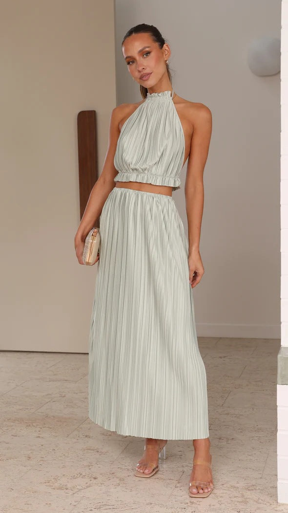 Damen Maxikleid mit ausdrucksvollem Faltenrock und modischem Halterneck Drune