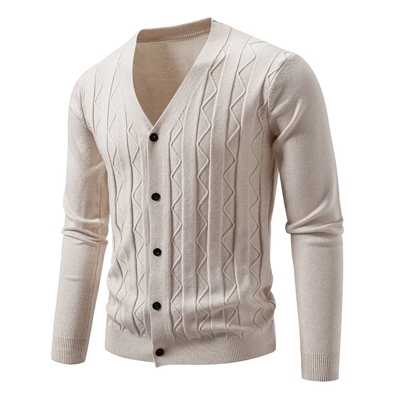 Herren nan V-Ausschnitt Strickjacke mit dezenter Zopfmusterstruktur und durchgehender Knopfleiste Drune