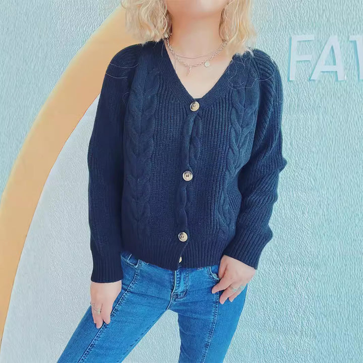 Damen Strickjacke mit Zopfdesign und bequemen Knopfdetails Drune