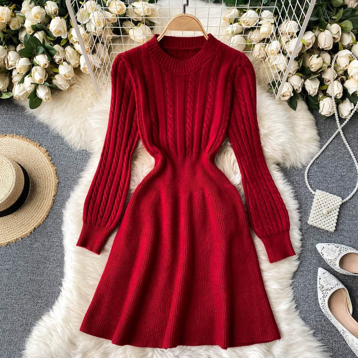 Damen Strickkleid mit Zopfmuster und taillierter Passform Drune