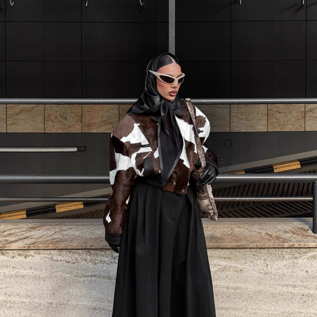 Damen modische Kurzjacke im auffälligen Kuhfell-Look mit Lederakzenten Drune
