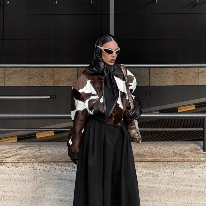 Damen modische Kurzjacke im auffälligen Kuhfell-Look mit Lederakzenten Drune