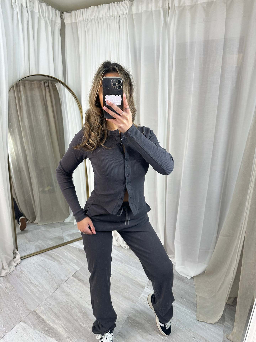 Damen kuscheliges Strick-Loungewear-Set mit Knopfleiste Drune