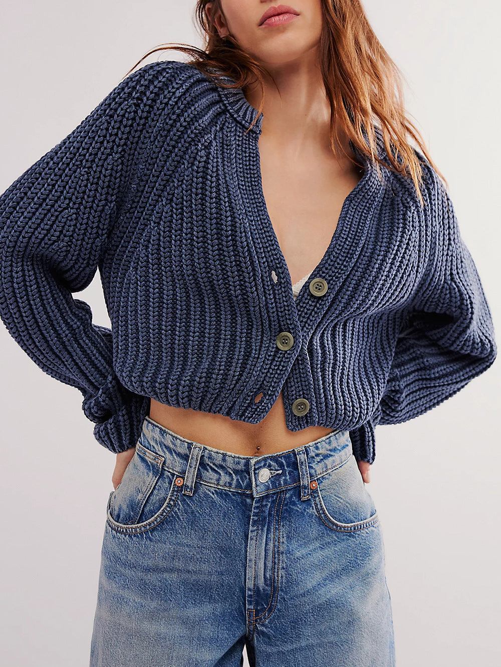 Damen luftiger Strickcardigan mit großen Knöpfen und modernem Schnitt Drune