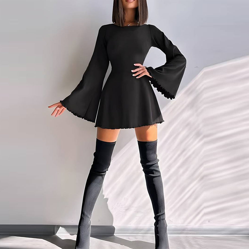 Damen Minikleid mit Trompetenärmeln und skulpturalem Saum Drune