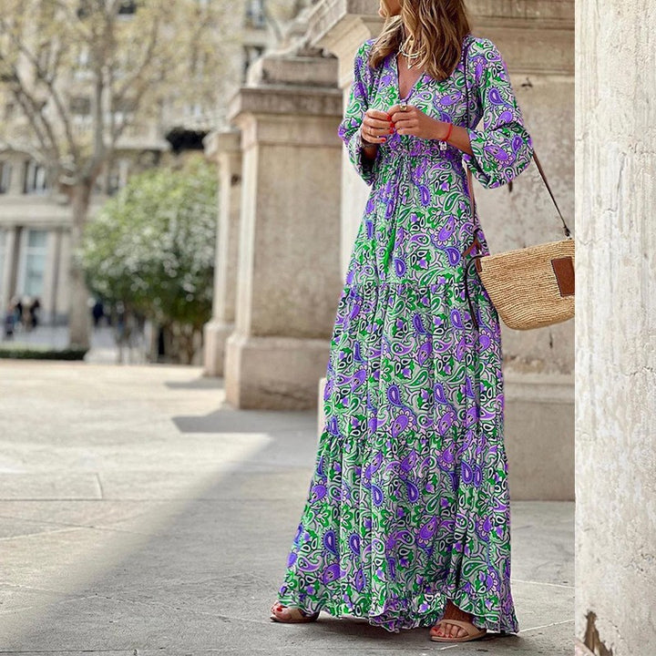 Damen Maxikleid mit feinem Paisleymuster und eleganter Knopfleiste Drune