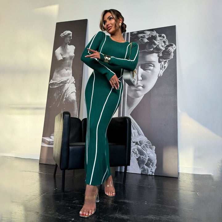 Damen Körperbetontes Strickkleid mit kontrastierenden Linien Drune