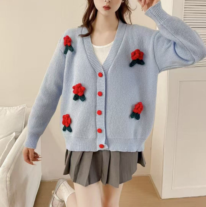 Damen verspielte Strickjacke mit floralen Applikationen und Knopfdetails Drune