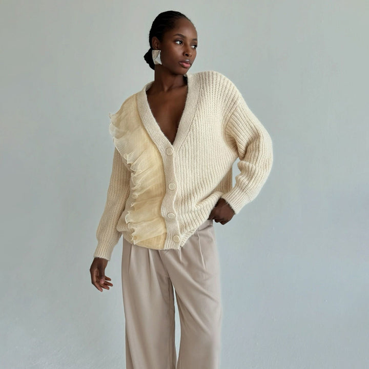 Damen Strickjacke mit Rüschendetails und Knopfverschluss Drune