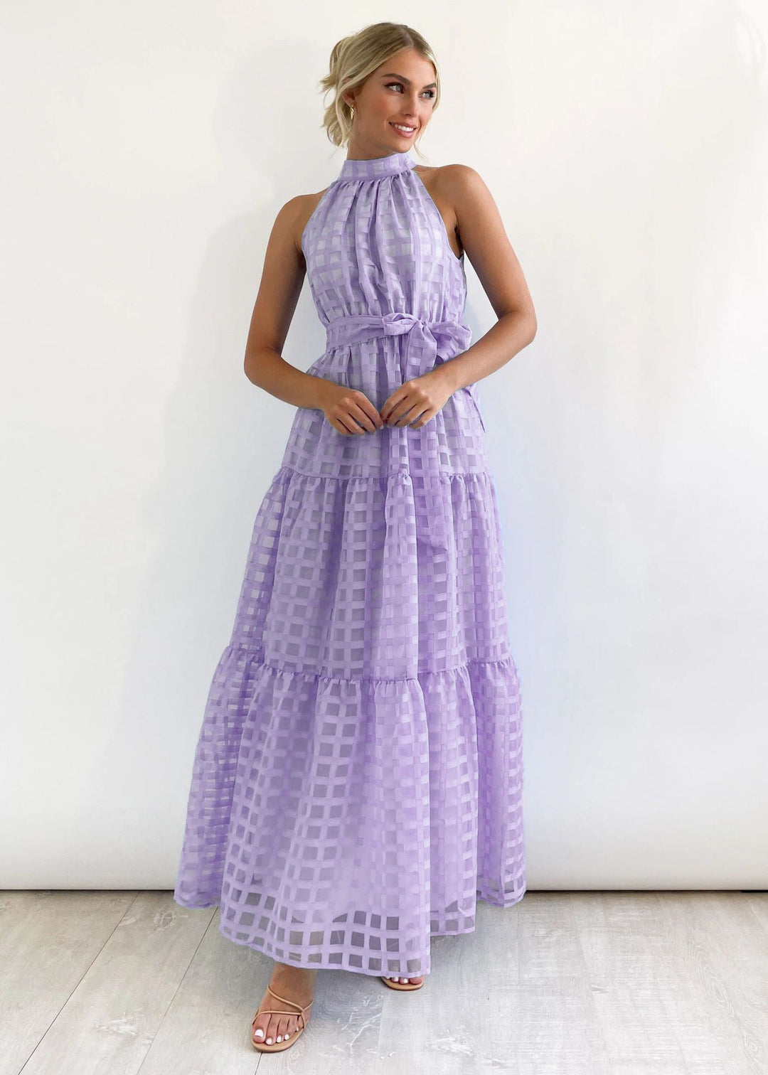 Damen Maxikleid mit raffiniertem Hochkragen und gestuftem Design Drune