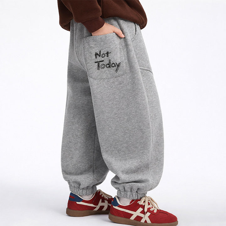 Herren lockere Sweatpants mit einzigartigem Stickmotiv Drune