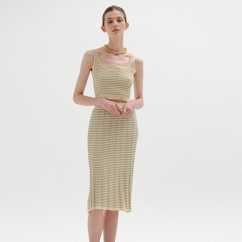 Damen elegantes Strickensemble mit Knopfleiste und hohem Kragen Drune