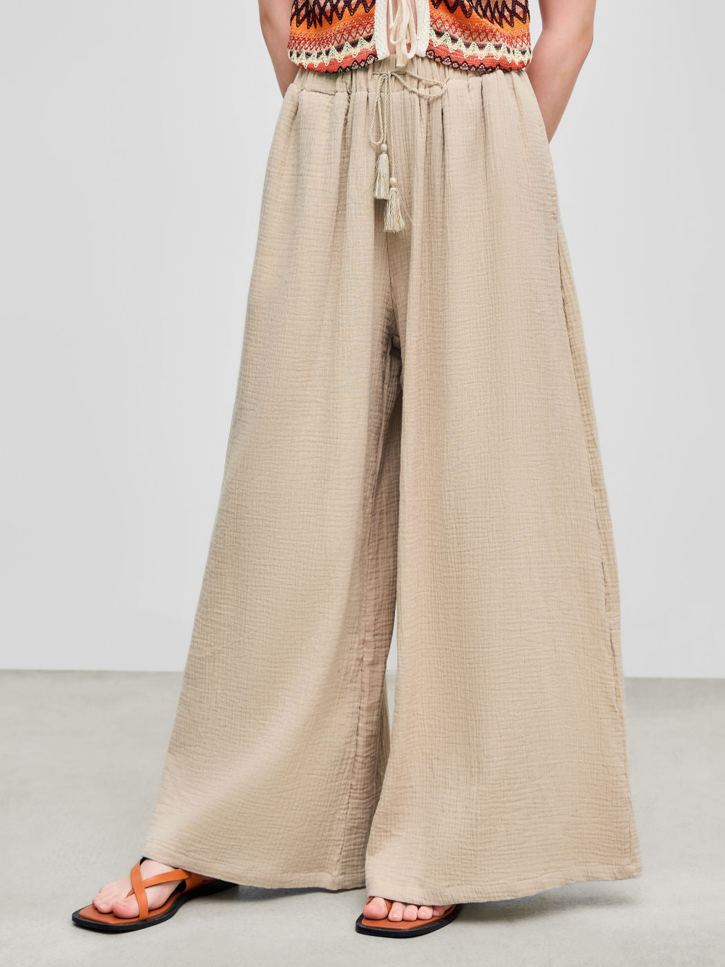 Damen weite Sommerhose im lässigen Boho-Stil mit elastischem Bund und seitlichen Taschen Drune