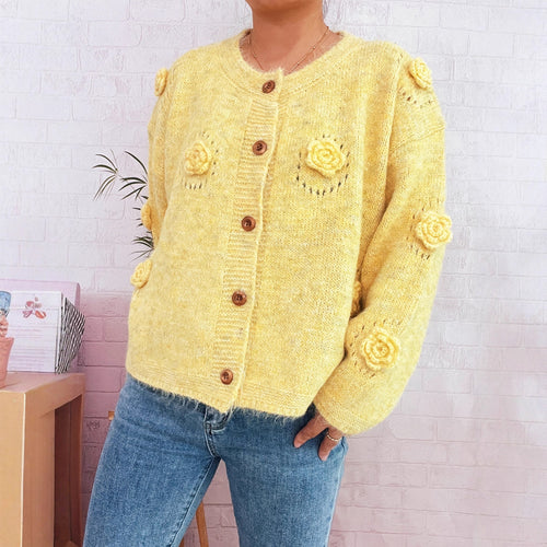 Damen kuschelige Strickjacke mit floralen Applikationen und Knopfverschluss Drune