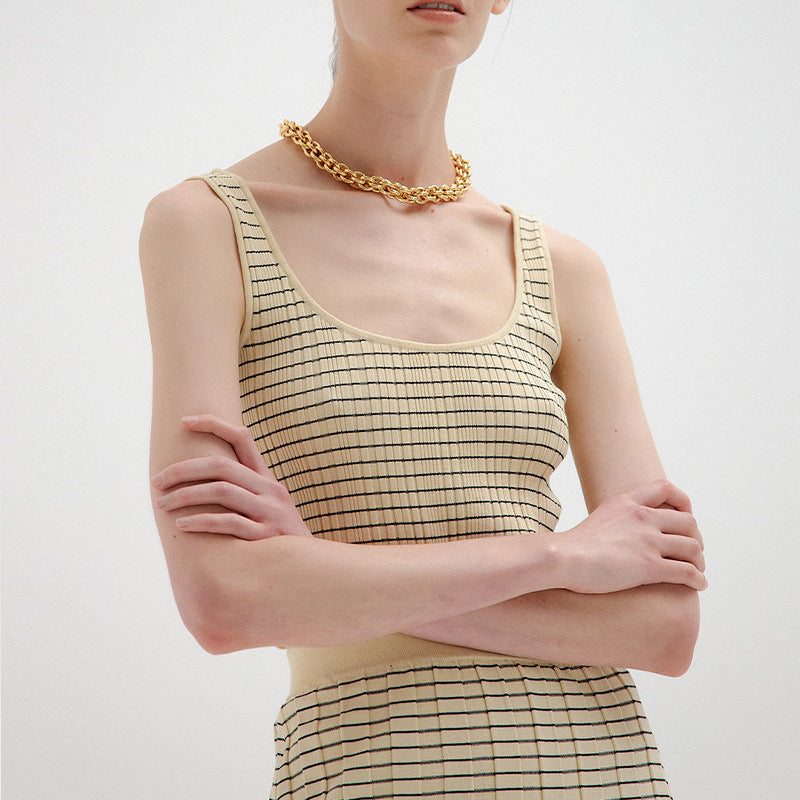 Damen elegantes Strickensemble mit Knopfleiste und hohem Kragen Drune