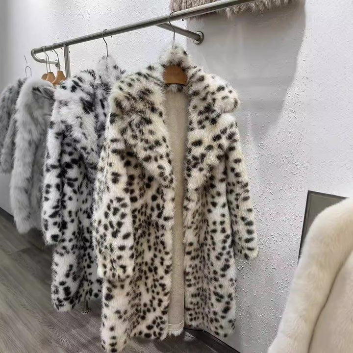 Damen luxuriöser Fellmantel Drune