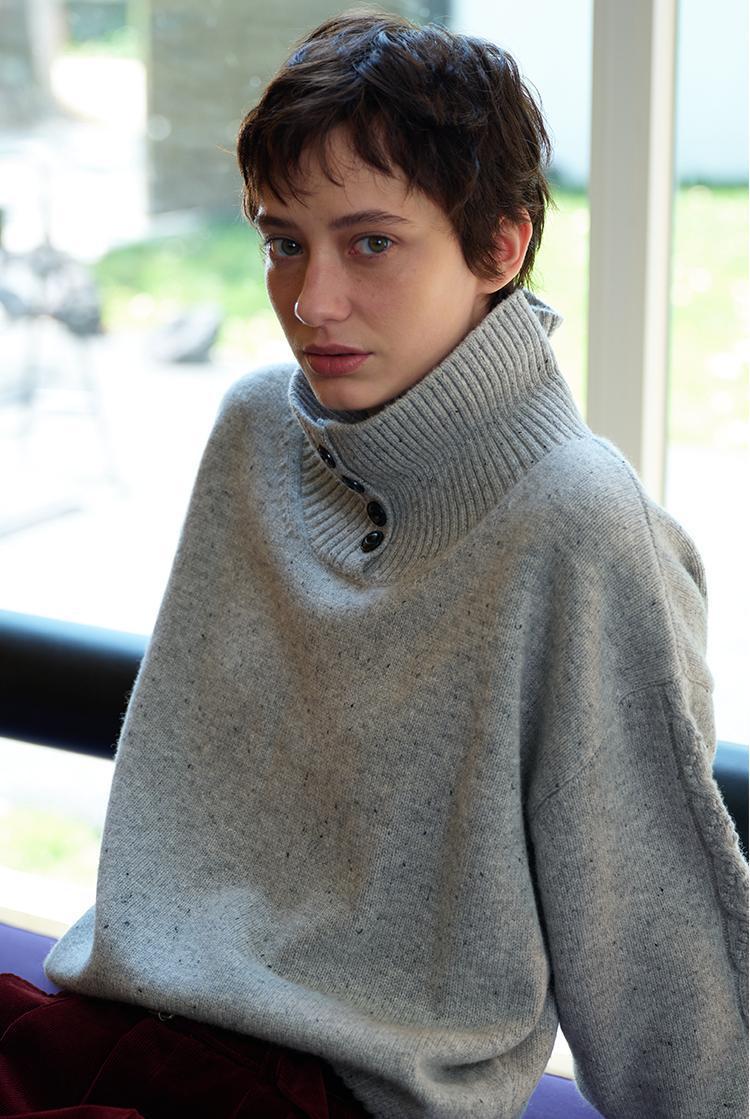 Damen modischer Rollkragenpullover mit Knopfdetails Drune