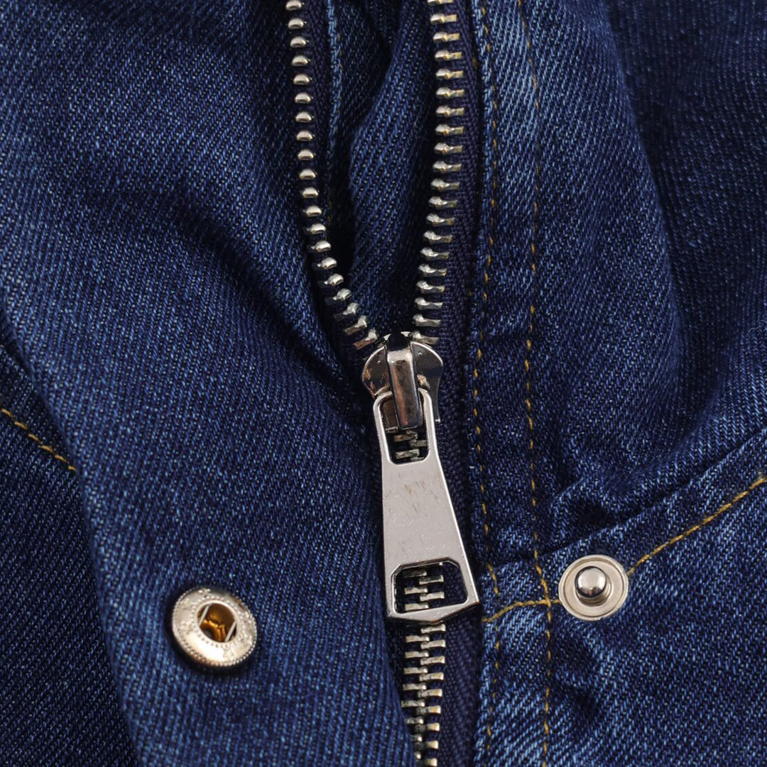 Damen cropped Denimjacke mit hochgeschlossenem Kragen und praktischen Taschen Drune