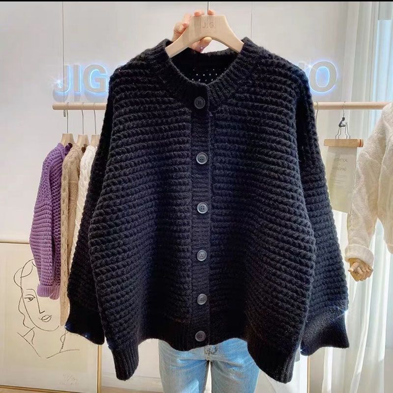 Damen Grobstrickjacke mit Knopfdetails und oversized Schnitt Drune