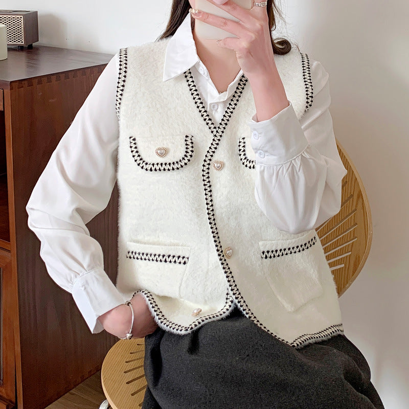 Damen Strickjacke mit Herzknöpfen und kontrastierenden Details Drune