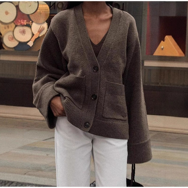 Damen Strickjacke mit voluminösen Ärmeln und praktischen Taschen Drune