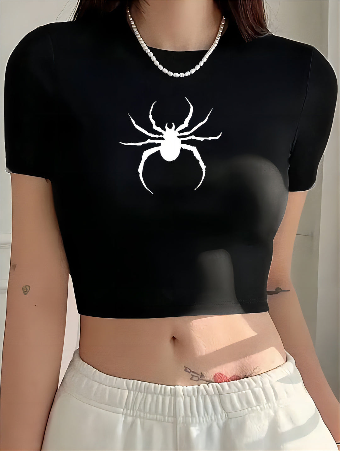 Damen Crop-T-Shirt mit modernem Grafiken-Aufdruck Drune