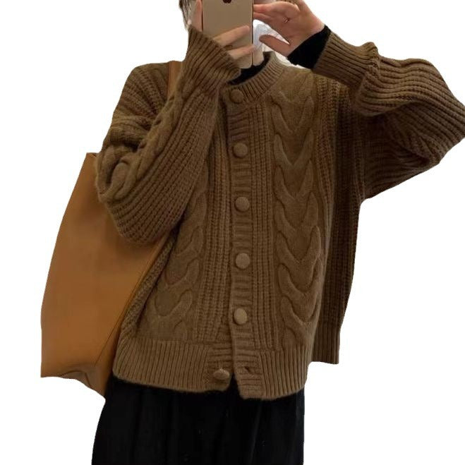 Damen Strickjacke mit nostalgischem Zopfmuster Drune