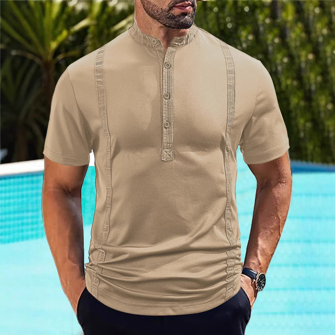Herren nan Kurzarm-Stehkragenshirt mit verdeckter Knopfleiste, Zierpaspeln und figurbetonter Silhouette Drune