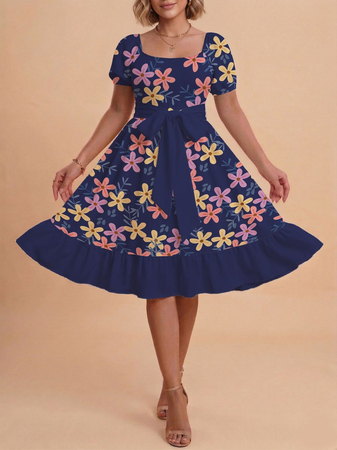 Damen Verspieltes Maxikleid mit Bärenmuster und taillierbarem Band Drune