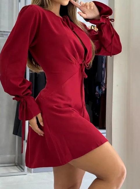 Damen Minikleid mit raffiniertem Kordelzug und eleganten Puffärmeln Drune