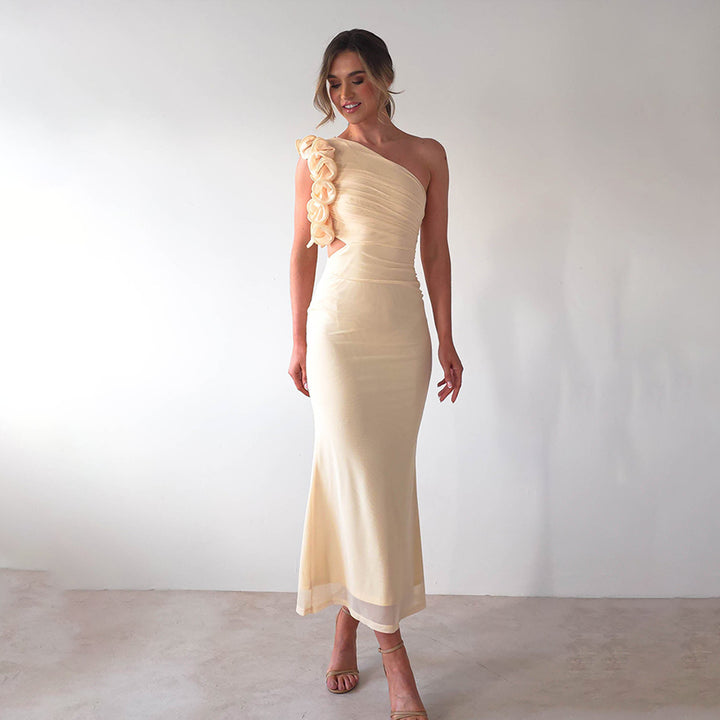 Damen Figurschmeichelndes Midi-Kleid mit asymmetrischem Ausschnitt und Rüschendetails Drune