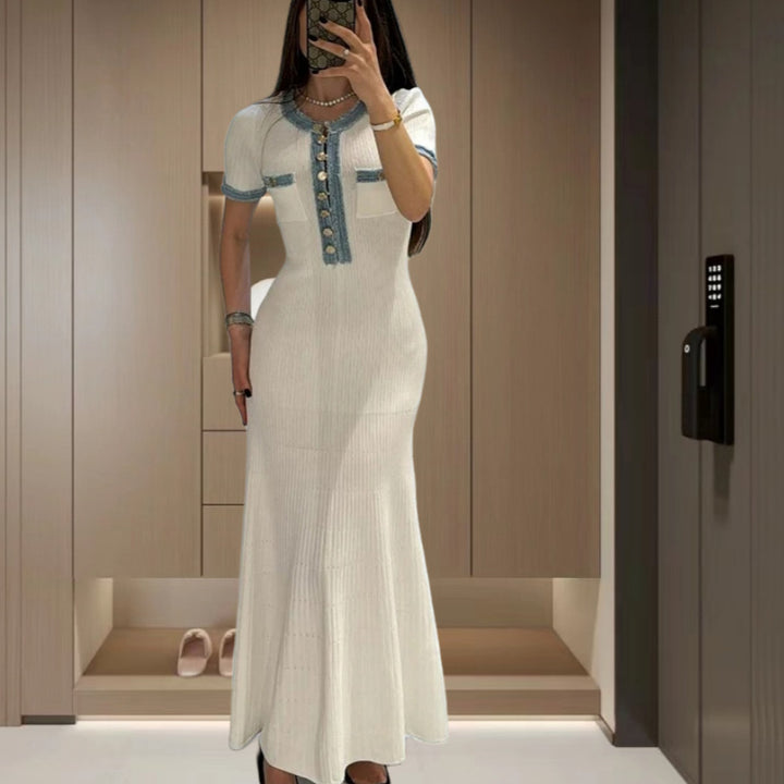 Damen Elegantes, figurbetontes Maxikleid mit modernen Knopfdetails und seitlichem Schlitz Drune