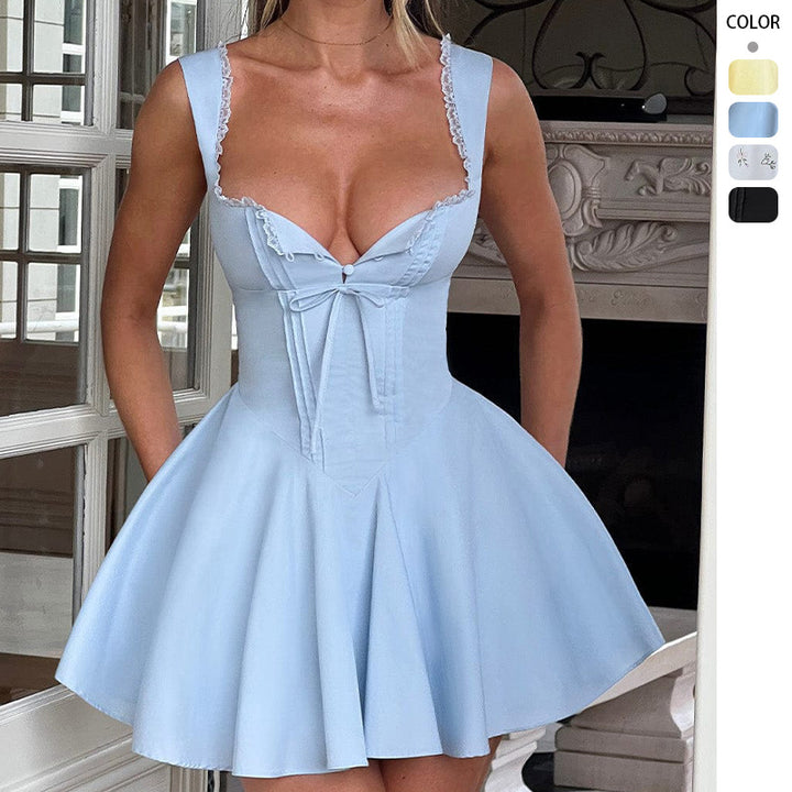 Damen Verspieltes Kurzkleid mit femininer Schnürung und zarten Rüschendetails Drune