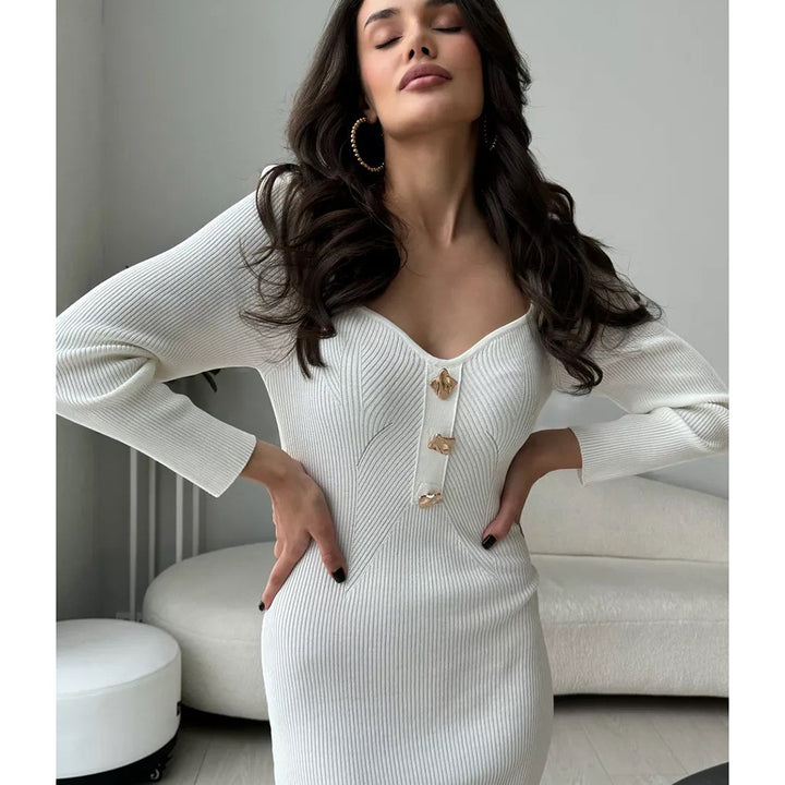 Damen Strickkleid mit tiefem Ausschnitt und eleganten Knopfdetails Drune