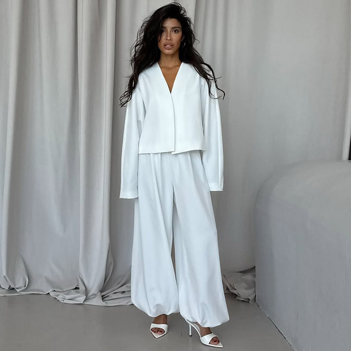 Damen lässiger Hosenanzug mit cropped Jacke und weitem Schnitt Drune