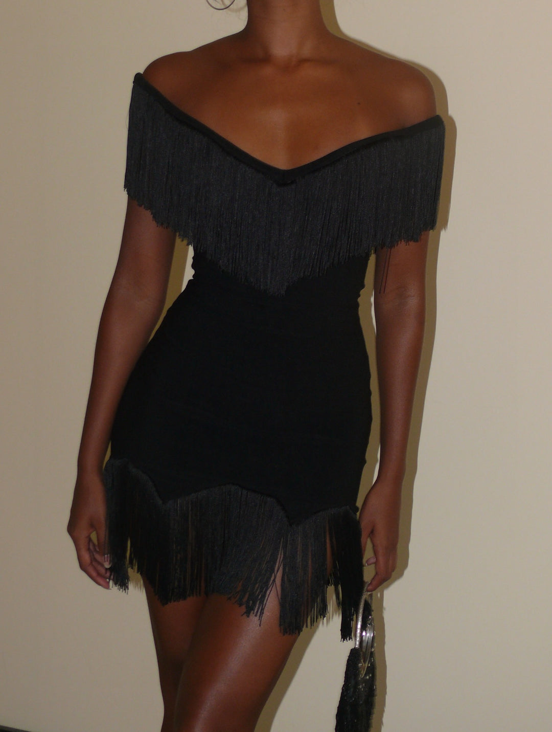Damen Top mit fransigem Detail und Off-Shoulder-Design Drune
