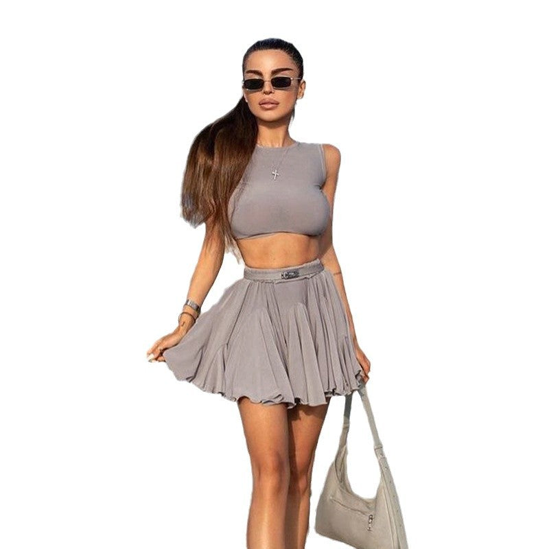 Damen Sportliches Crop-Top und Skaterrock Set Drune
