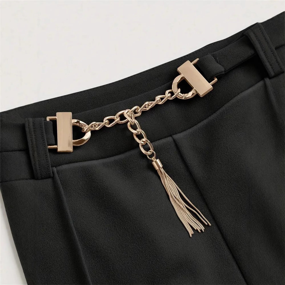 Damen eleganter, weit geschnittener Schnittanzug mit goldfarbener Gürtelakzent Drune