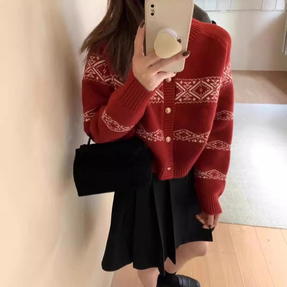 Damen kurz geschnittene Strickjacke mit verzierten Knöpfen Drune