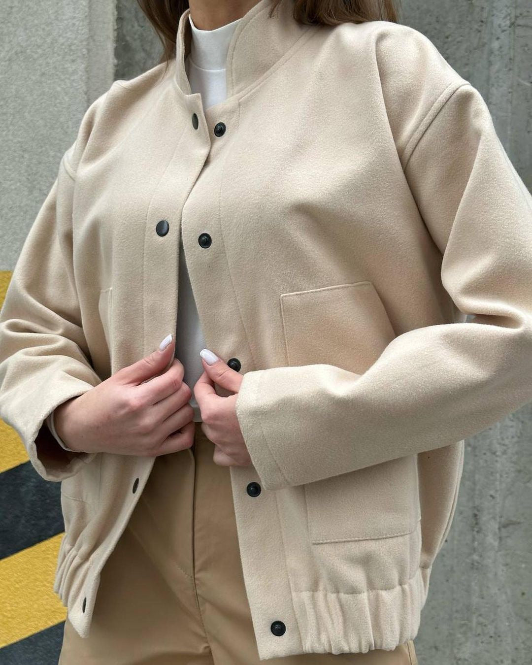 Damen lässige Collegejacke mit Knopfverschluss und Taschen Drune