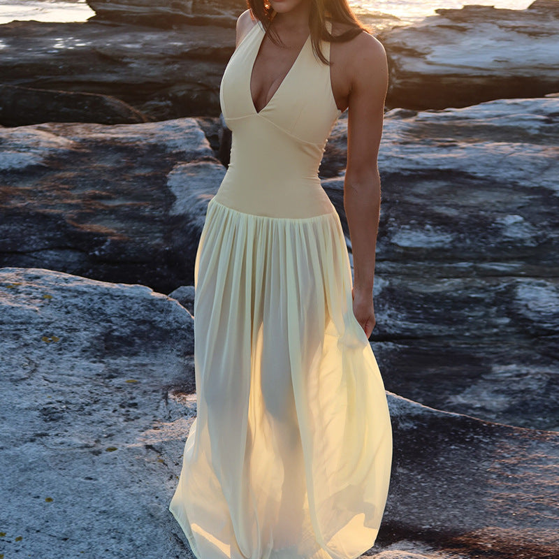Damen Maxikleid mit tieferem V-Ausschnitt und zarten Transparenzelementen Drune