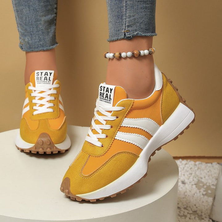 Damen nan retro-inspirierte Plateausneaker aus Veloursleder-Optik mit profilierter Gummisohle Drune
