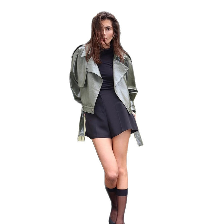 Damen Kunstlederkleid mit tailliertem Schnitt und praktischen Bindegürtel Drune