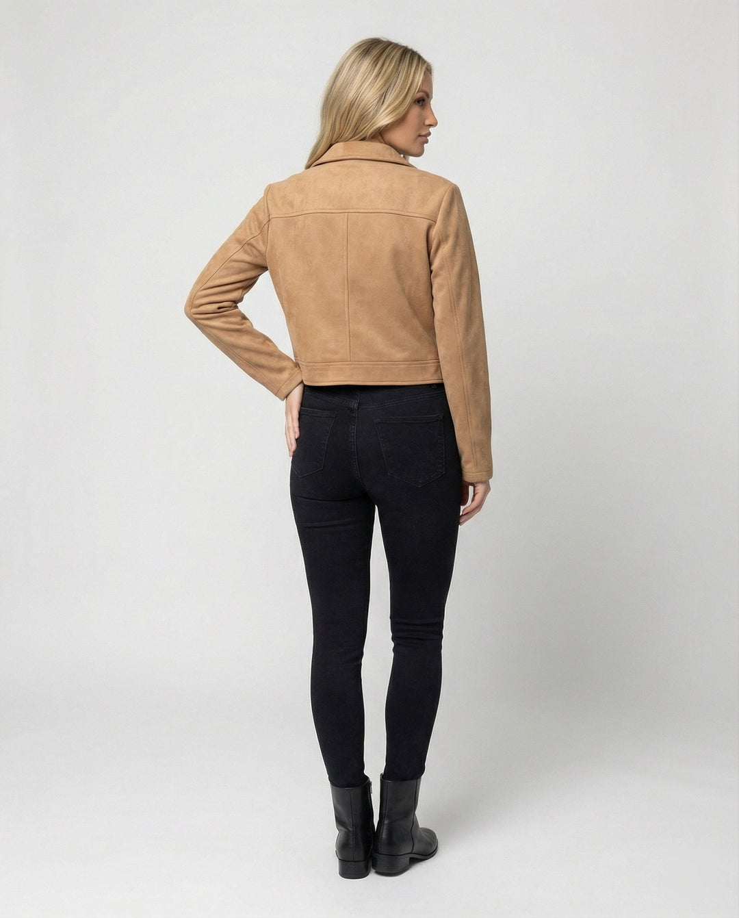 Damen Bekleidungsgeschäft kurz geschnittene Reißverschlussjacke mit Hemdkragen und taillierter Silhouette aus Wildlederimitat Drune