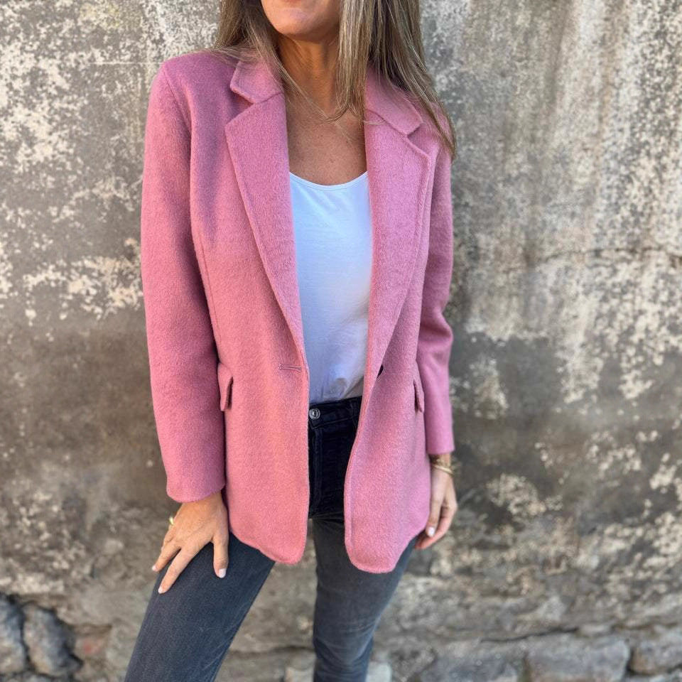 Damen nan taillierter Kurzmantel-Blazer aus Bouclé mit Reverskragen, aufgesetzten Pattentaschen und Ein-Knopf-Verschluss Drune