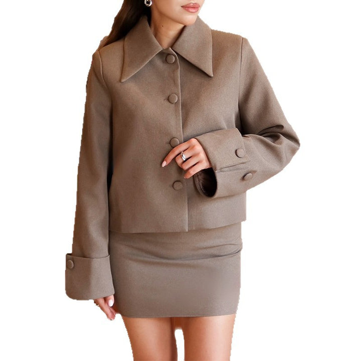 Damen Elegante Kurzjacke mit weitem Kragen und Knopfdetail Drune
