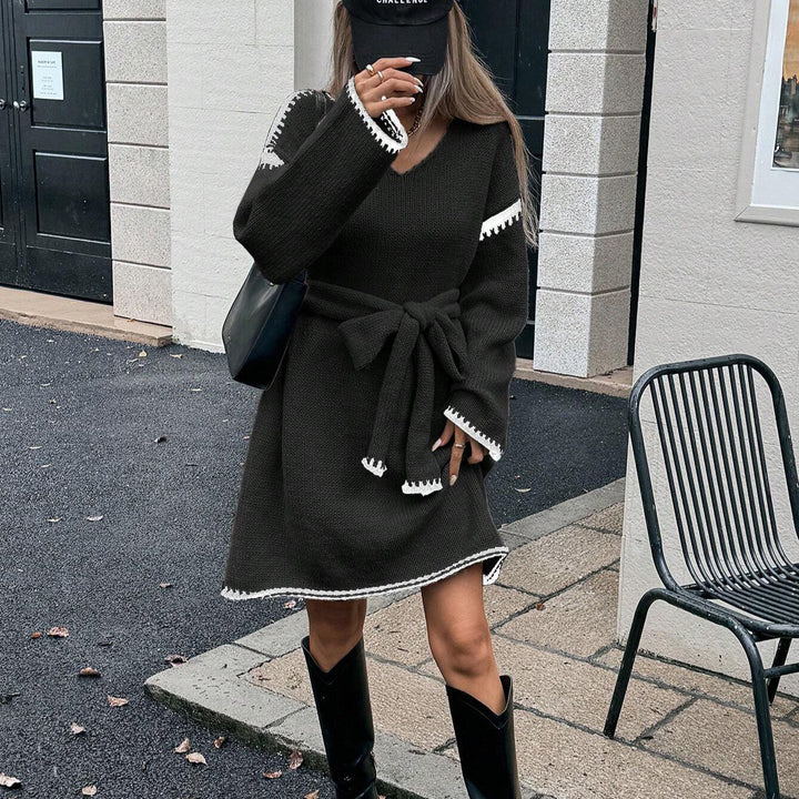 Damen Strickkleid mit taillierter Silhouette und Gürtel Drune
