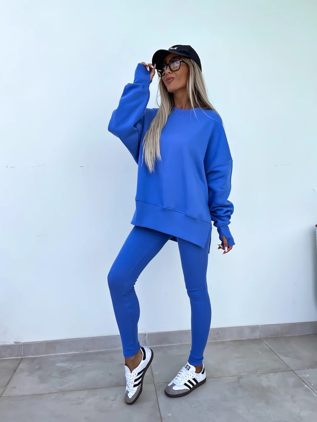 Damen Oversized Sweatshirt mit hoch geschnittenen Leggings Drune